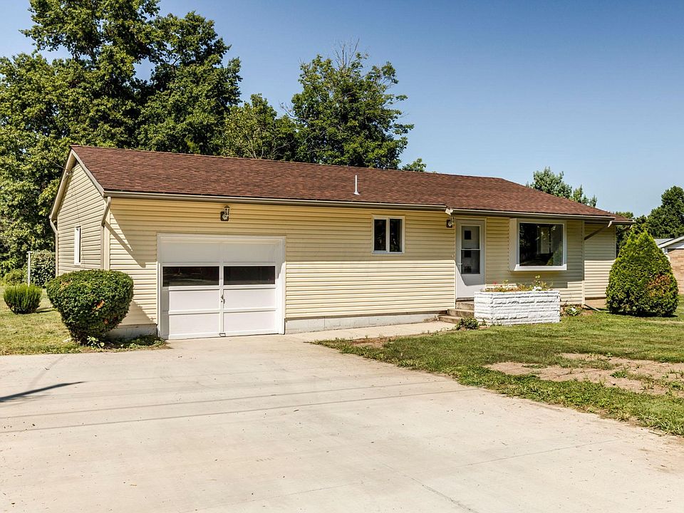 1st image of 110 Sands Dr