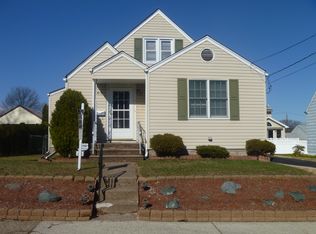 69 Avenue E, Lodi, NJ 07644