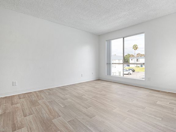 5th image of 203 Laurel Ave #59