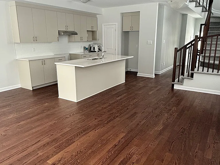 731 Fairline Row N — Photo 8