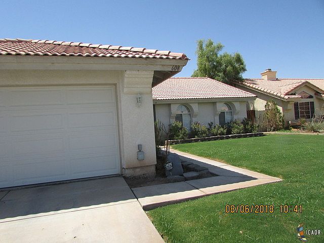 1st image of 608 Lantana Ln
