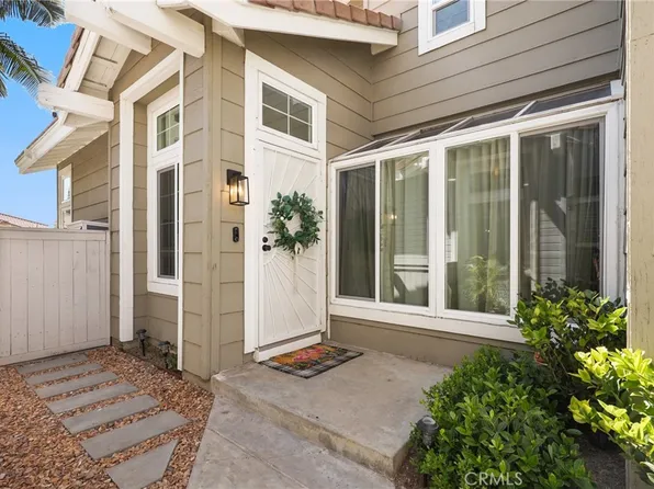 2332 Aspen St, Tustin, CA 92782