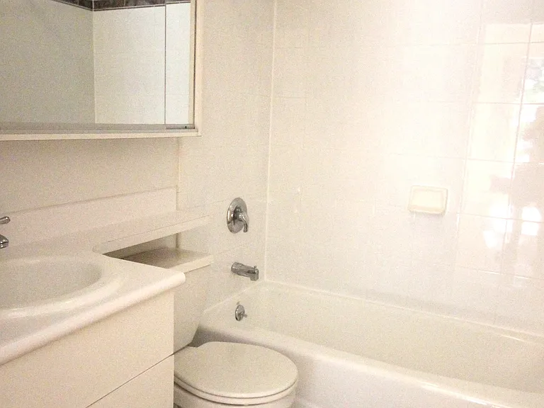 315 W 82nd St #4A — Photo 6