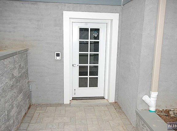 2nd image of 112 Franklin Tpke #K