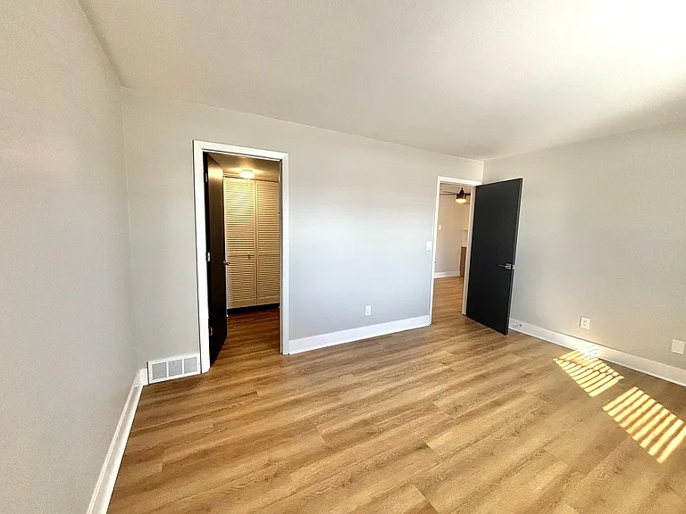 CherryVale Apartments — Photo 23
