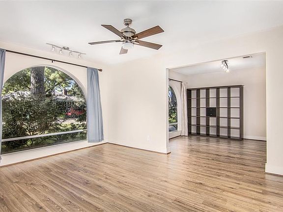 3rd image of 9827 Moorberry Ln