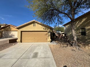 776 W Firehawk Dr, Green Valley, AZ 85614