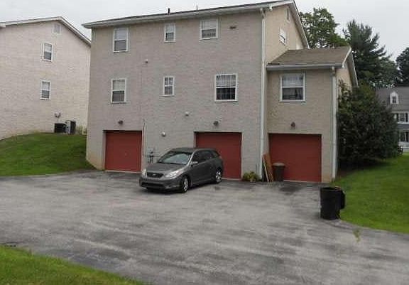 One car garage