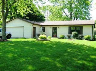 1004 S Sunset Dr, Yorktown, IN 47396