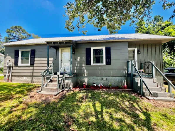 309 Schley St, Douglas, GA 31533