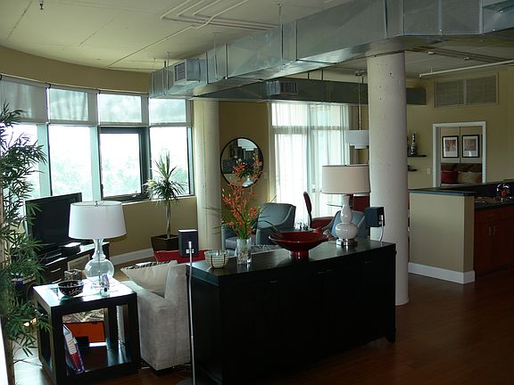 2nd image of 10 N Summerlin Ave Unit 37