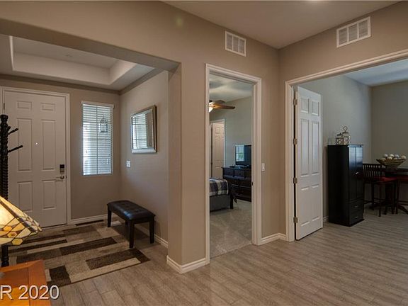 5th image of 756 Rosewater Dr