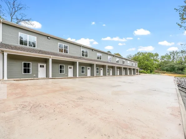 329 Cedar Ct #B, Clarksville, TN 37042