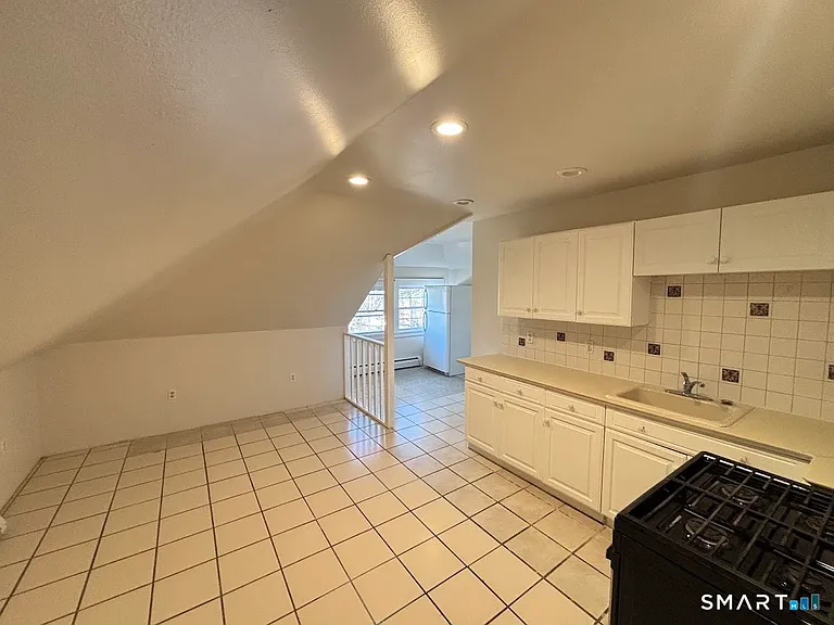 358 Park Ave #3 — Photo 11