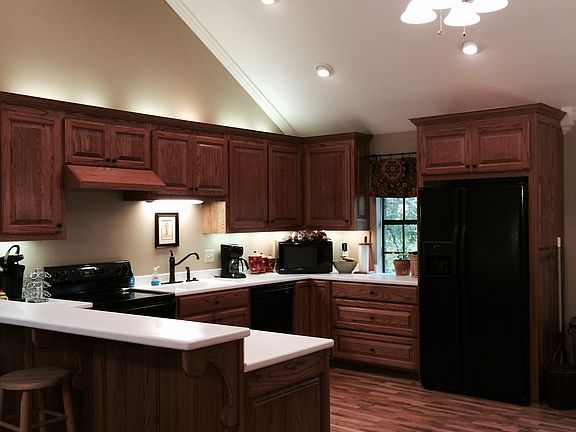 Kitchen/bar from den