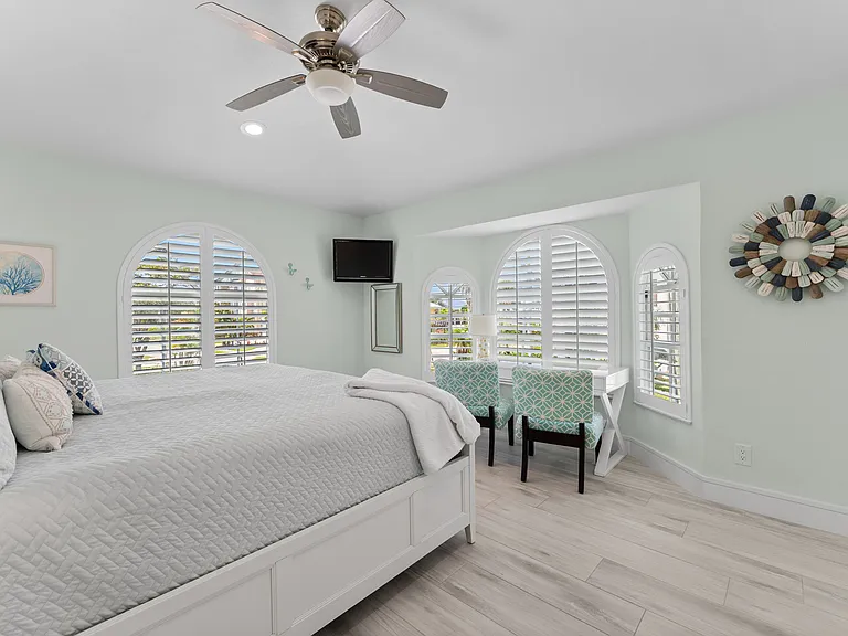 5968 Carol Ct — Photo 13
