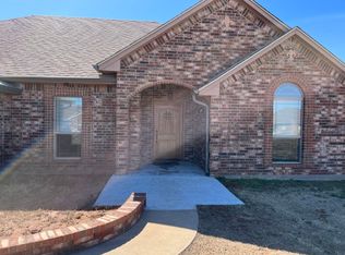 394 NE Simmons Cir, Fletcher, OK 73541