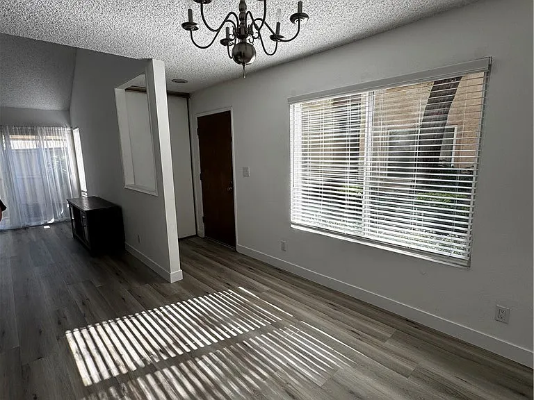 22330 Victory Blvd #803 — Photo 12