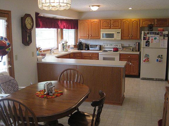 Kitchen and dinette