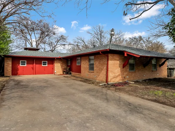 2904 Yates St, Fort Worth, TX 76133