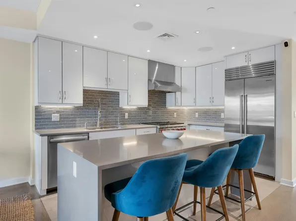 316 Park Avenue image 10 of 47