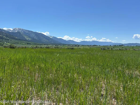 41 Bonneville Rd, Thayne, WY 83127