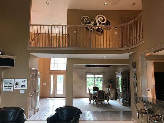 5th image of 6730 Lake Trail Dr