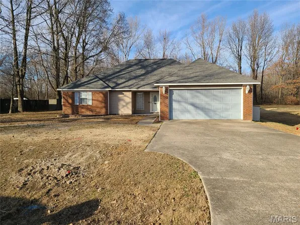 1308 Susan St, Dexter, MO 63841