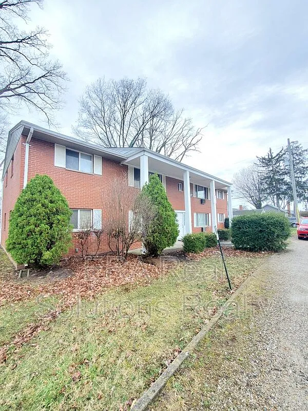 251 S Napoleon Ave Unit C photo 1
