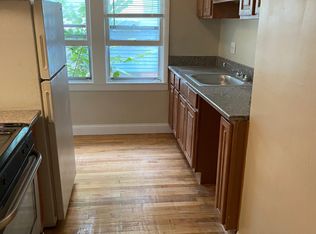 3250 Clarendon Rd #5, Cleveland, OH 44118