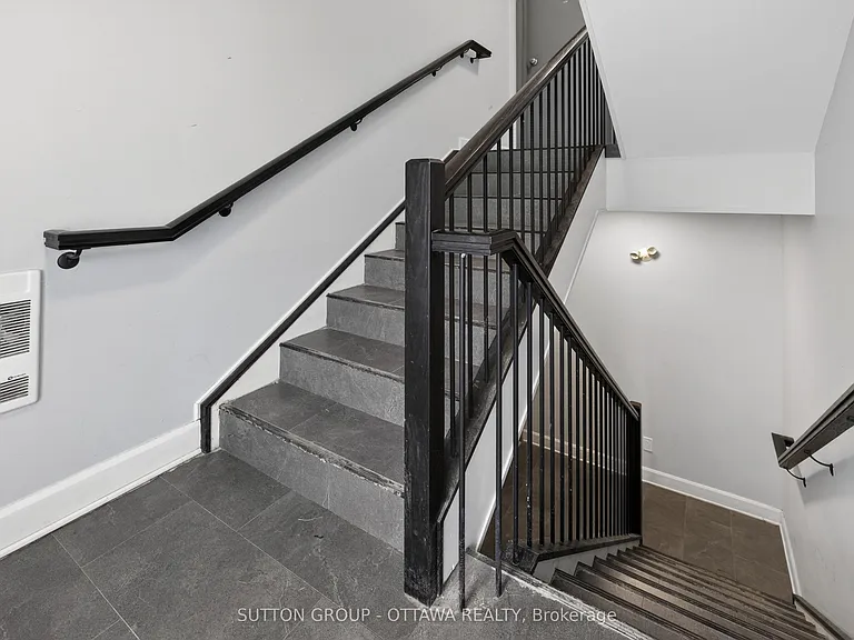 340 Shakespeare St — Photo 6