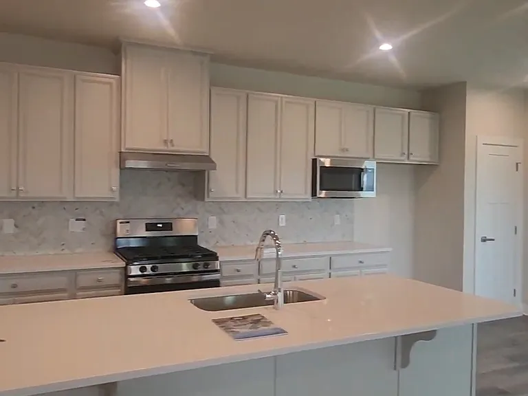 2056 Codaz Way — Photo 15