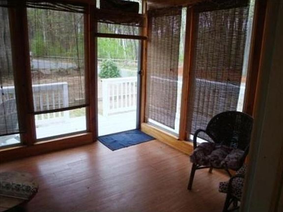 5th image of 1 Riverbank Cir