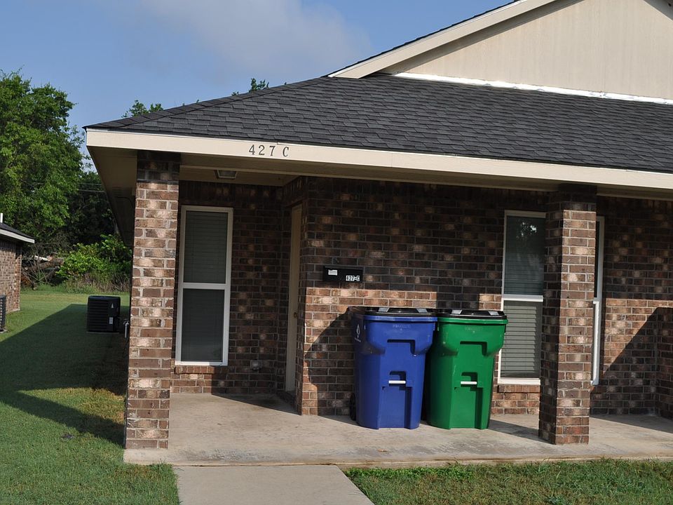 1st image of 425 Cynisca St #C