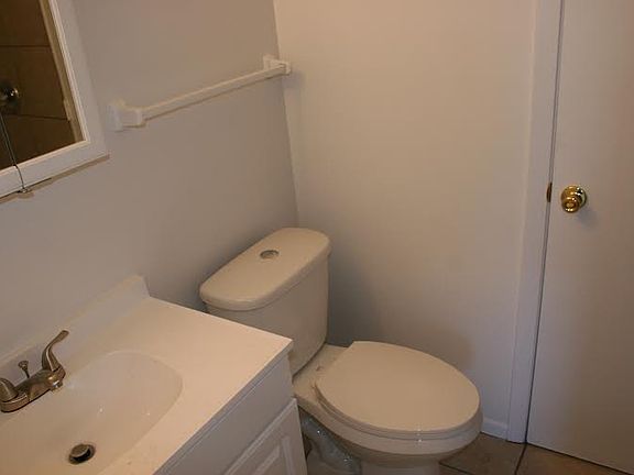 2nd image of 10516 E Folsom Dr