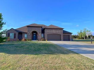 21391 Highlander Ridge Dr, Edmond, OK 73012