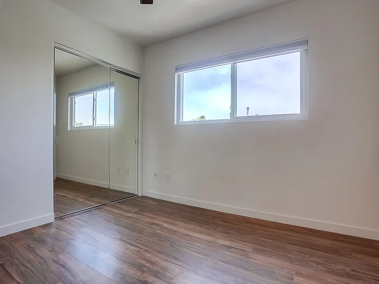 3977 Ingraham St #B — Photo 27