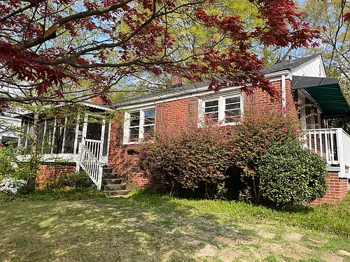 211 Mohawk Dr Photo 1