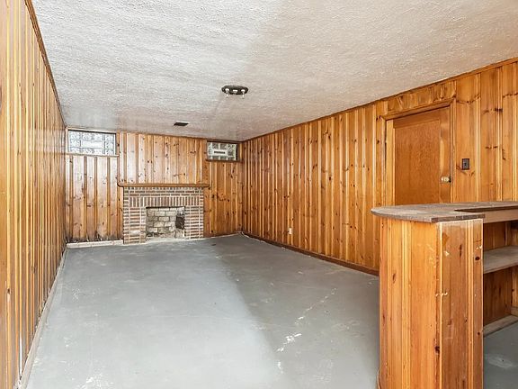 3rd image of 3653 Winchell Rd Unit 1