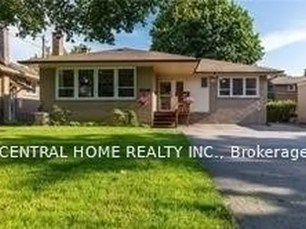 446 Taylor Mills Dr S, Richmond Hill, ON L4C 2T4