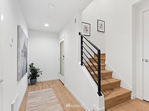 2nd image of 18529 E Ashworth Avenue N