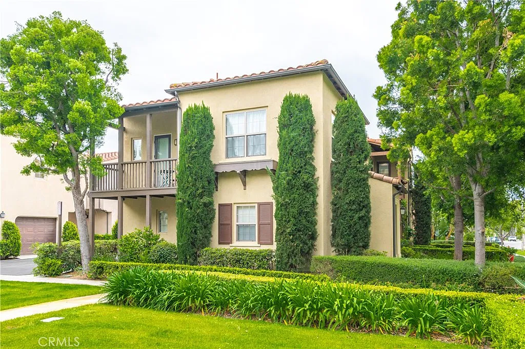 2 bed, 957 sqft, $4,500 — Photo 3
