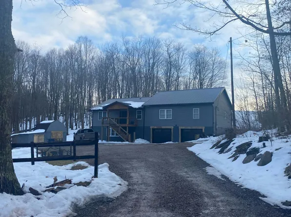 37 Canaan Church Rd, Farmington, PA 15437