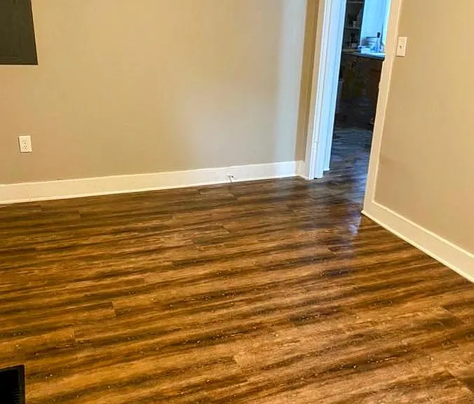 4651 Woodland Hills Blvd — Photo 2