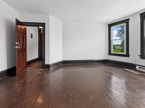 1 Bedroom, 1 Bathroom For Rent Now Gibson City, 521 N Lott Blvd #4, Gibson City, IL 60936