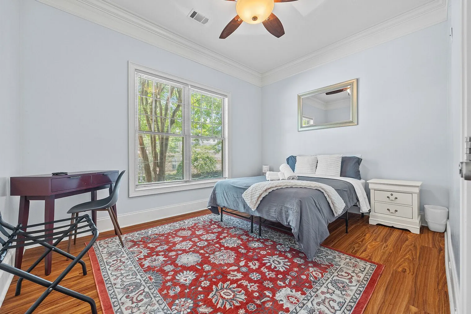4 bed, 2.5 bath, $8,921 — Photo 4