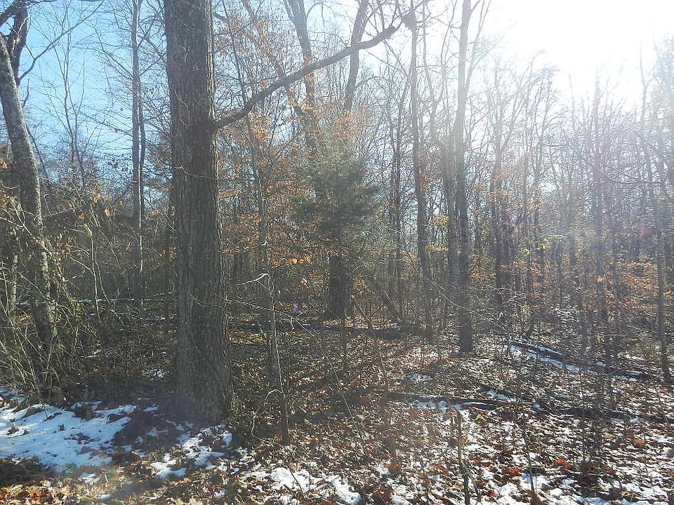 1st image of Skyline View Ln