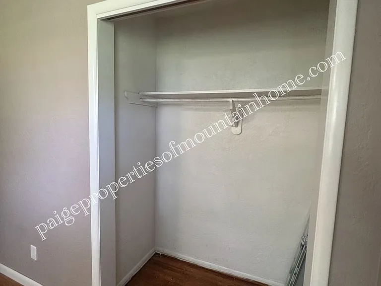 425 Ashington Dr — Photo 14