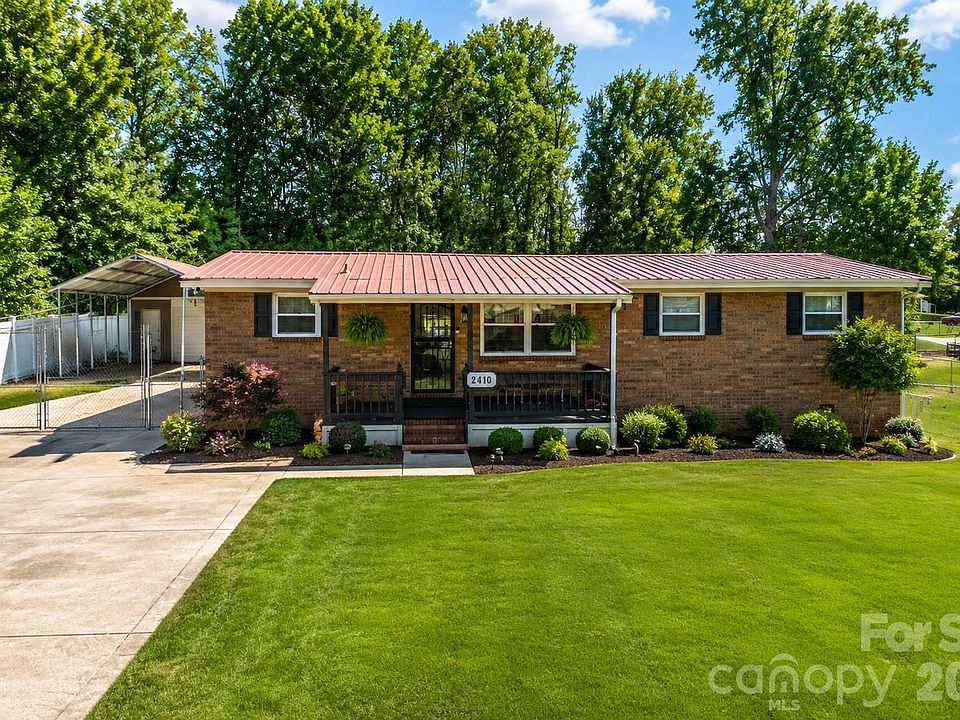1st image of 2410 Juniper Dr