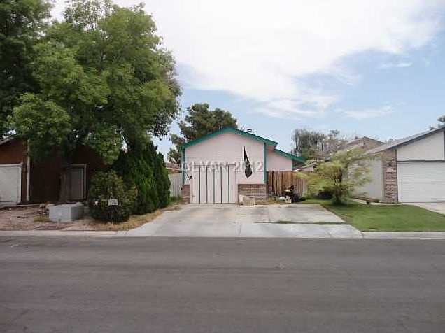 1st image of 4105 Woodgreen Dr